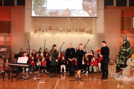 Božično-novoletni koncert Osnovne šole Toma Brejca  (67)